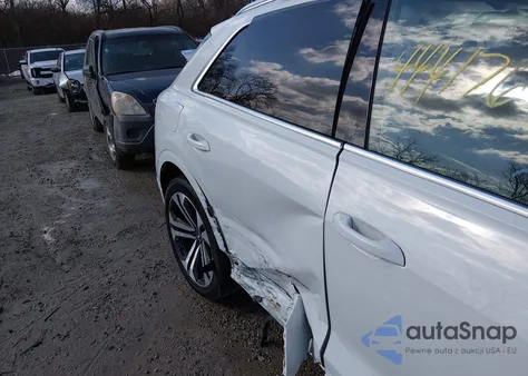 2019 Audi Q8 55 Premium z USA, uszkodzony, nr VIN WA1CVAF11KD009297